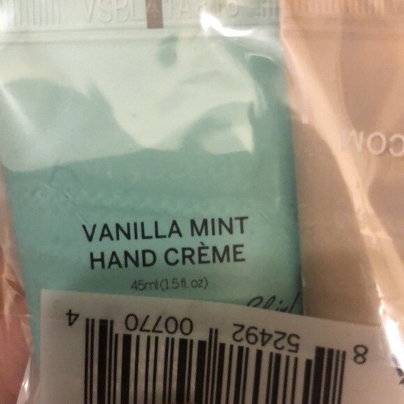 Avry beauty pack of 3 hand creams 1.5 fl oz each - Picture 6 of 7